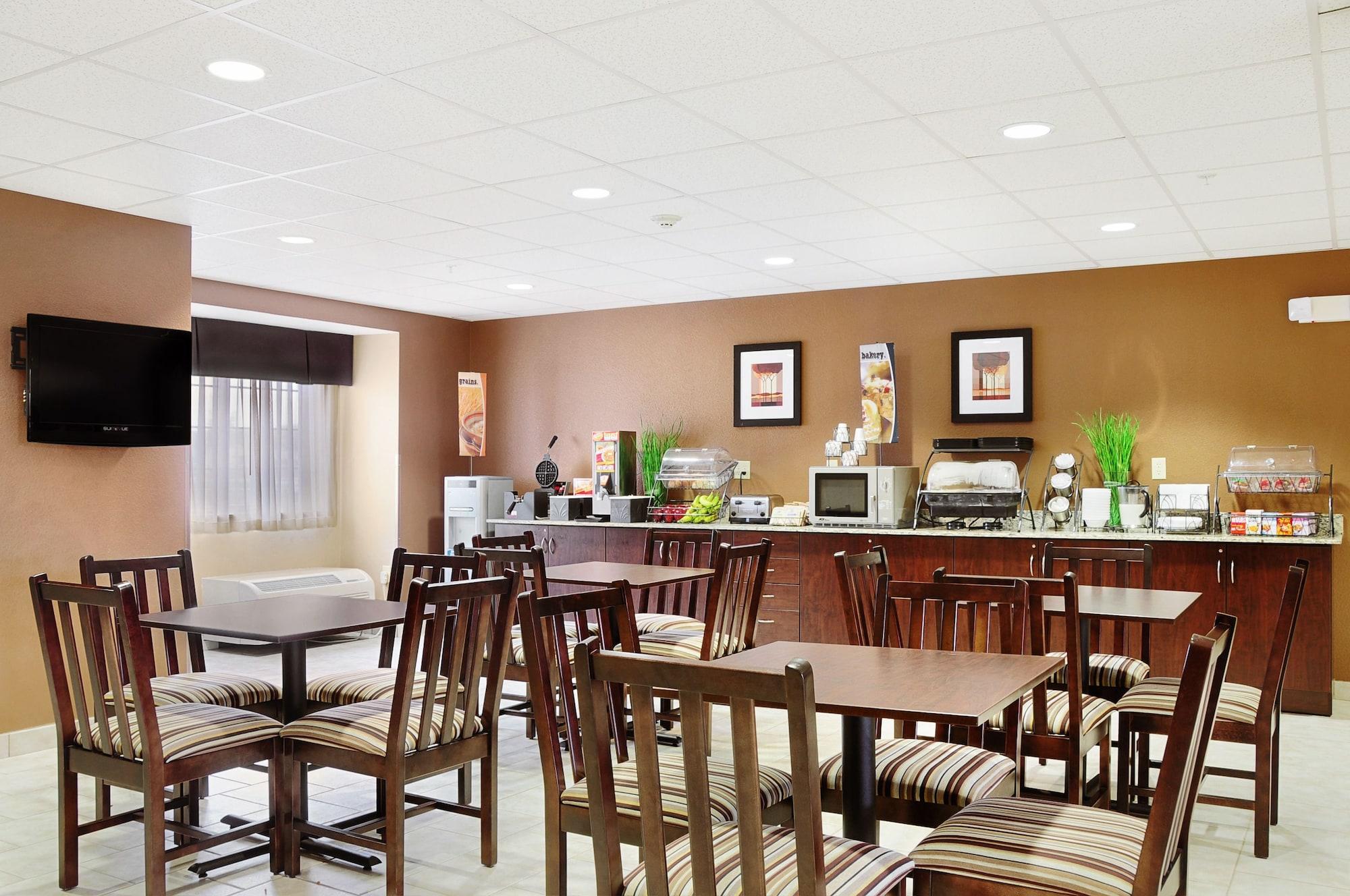 Microtel Inn & Suites By Wyndham Austin Airport Exterior photo