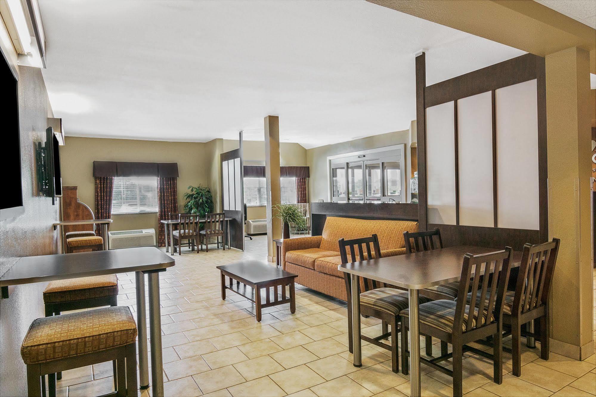 Microtel Inn & Suites By Wyndham Austin Airport Exterior photo